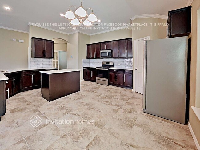 Foto del edificio - 260 Oxford Dr