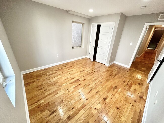 Foto del edificio - 439 Wiota St