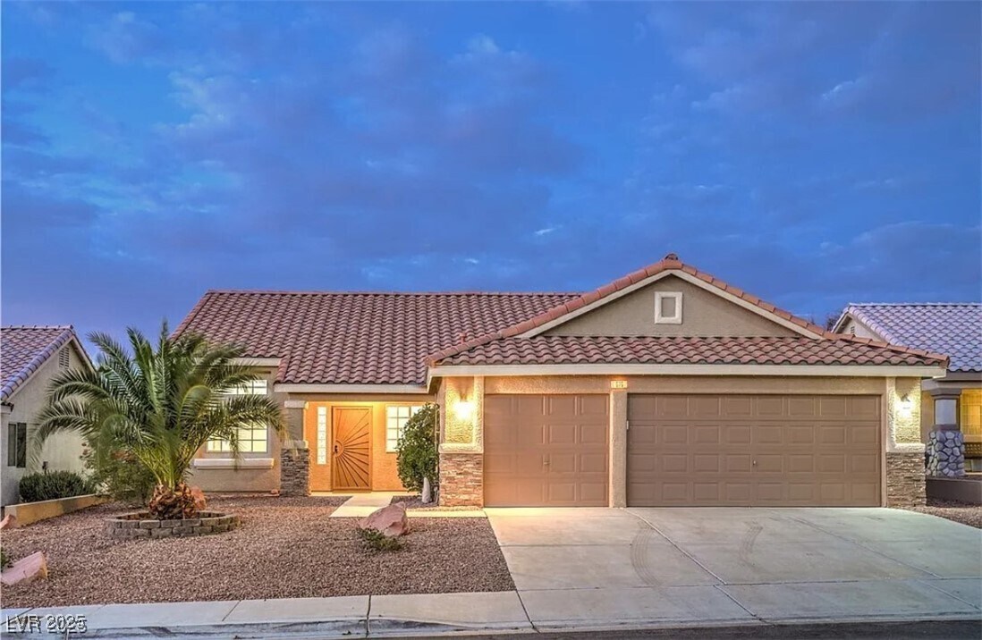 Foto principal - 676 Pansy Pl