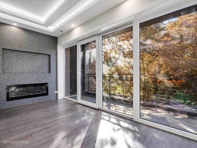 Foto del edificio - 1446 W Chestnut St