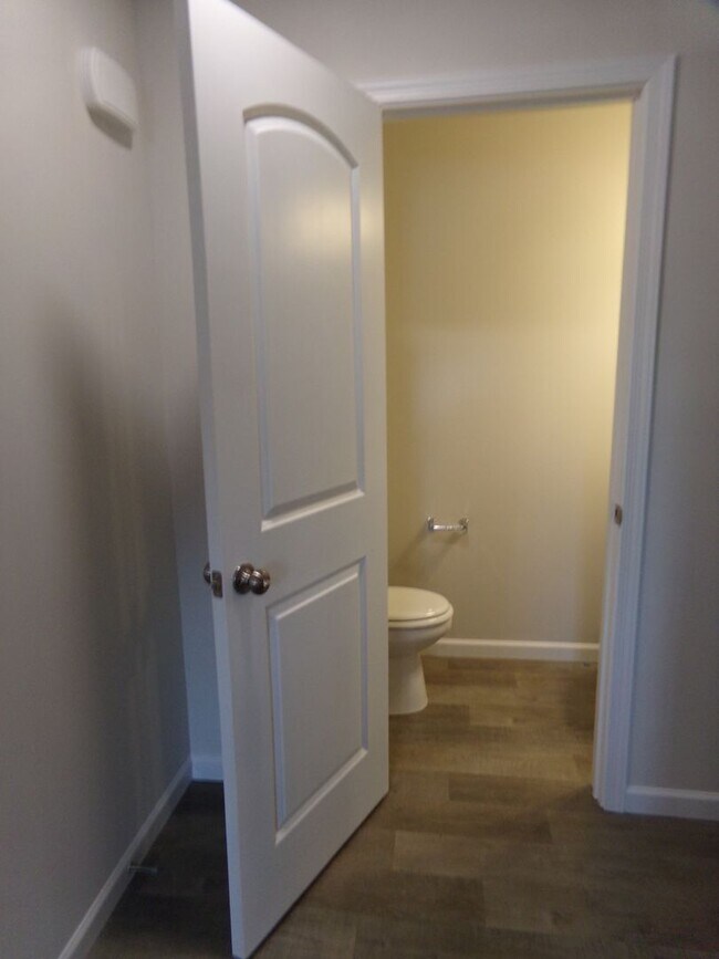 Foto del edificio - 3 bedroom, 2.5 Bathroom Townhouse in Gray's Pointe Neighborhood