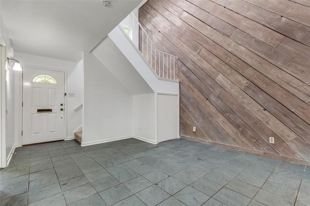 Foto del edificio - 7608 Woodthrush Dr