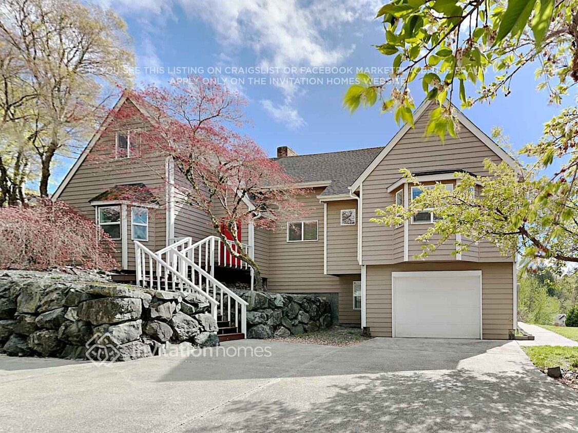 Primary Photo - 4807 72nd Dr NE