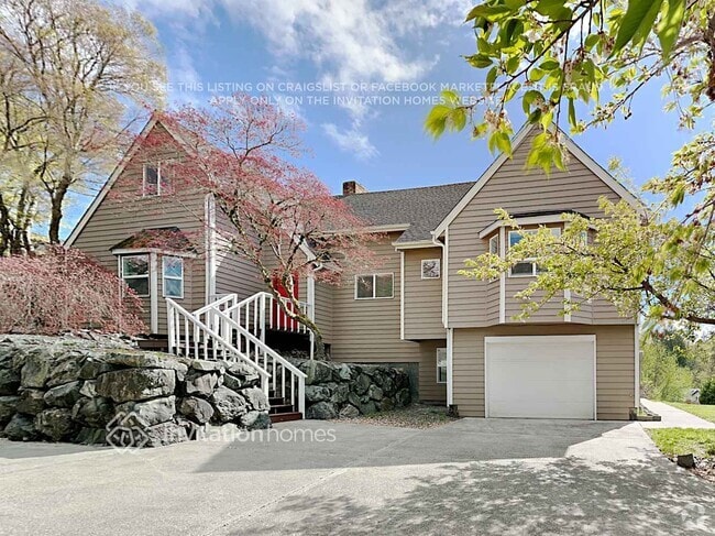 Building Photo - 4807 72nd Dr NE
