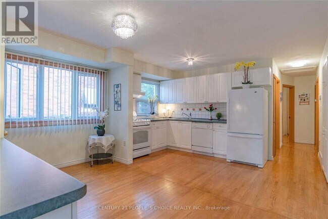 Photo du bâtiment - 25 Darlington Dr