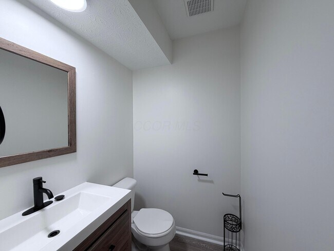 Foto del edificio - 5372 Portland St