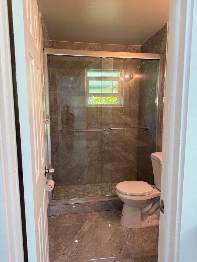 Foto del edificio - 2500 Franklin Dr