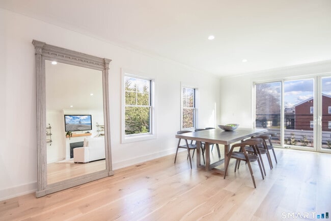 Foto del edificio - 345 Reef Rd