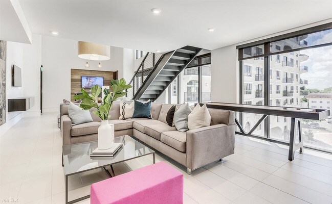 Foto del edificio - 8067 SW 73rd Ave