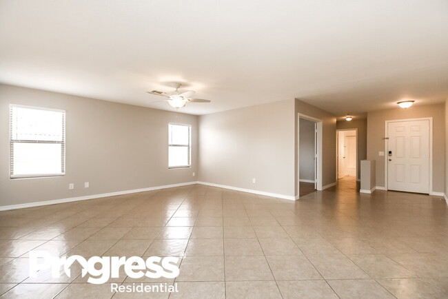 Building Photo - 6145 S Wilson Dr