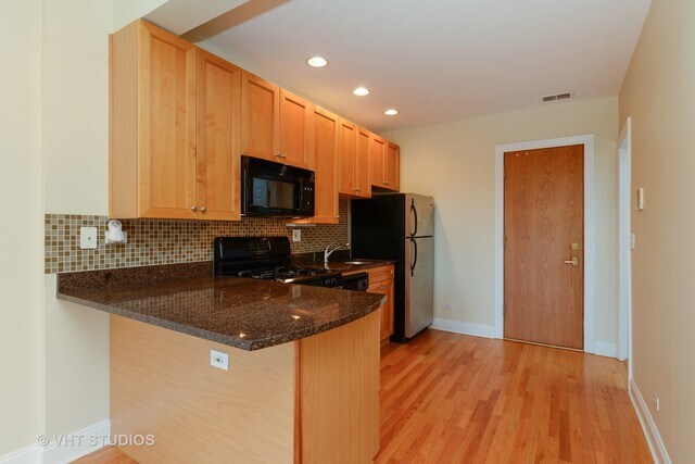 Foto del edificio - 3765 N Racine Ave