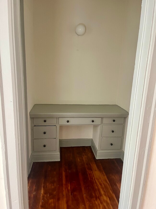 Foto del edificio - 335 S Rampart Blvd