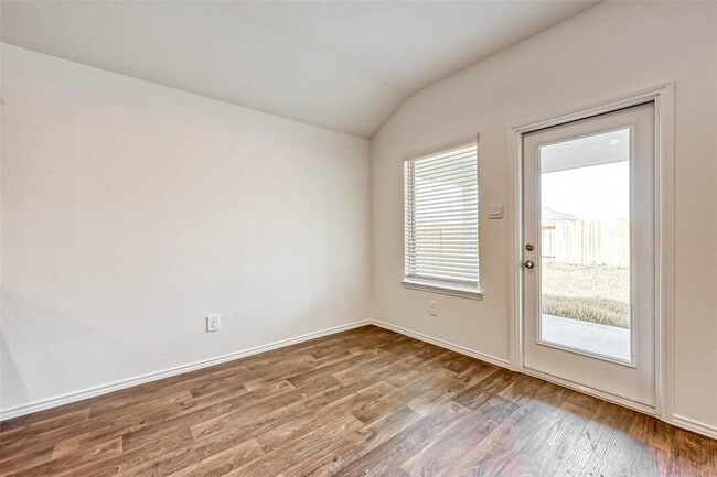 Building Photo - 5123 Bay Mdws Ln
