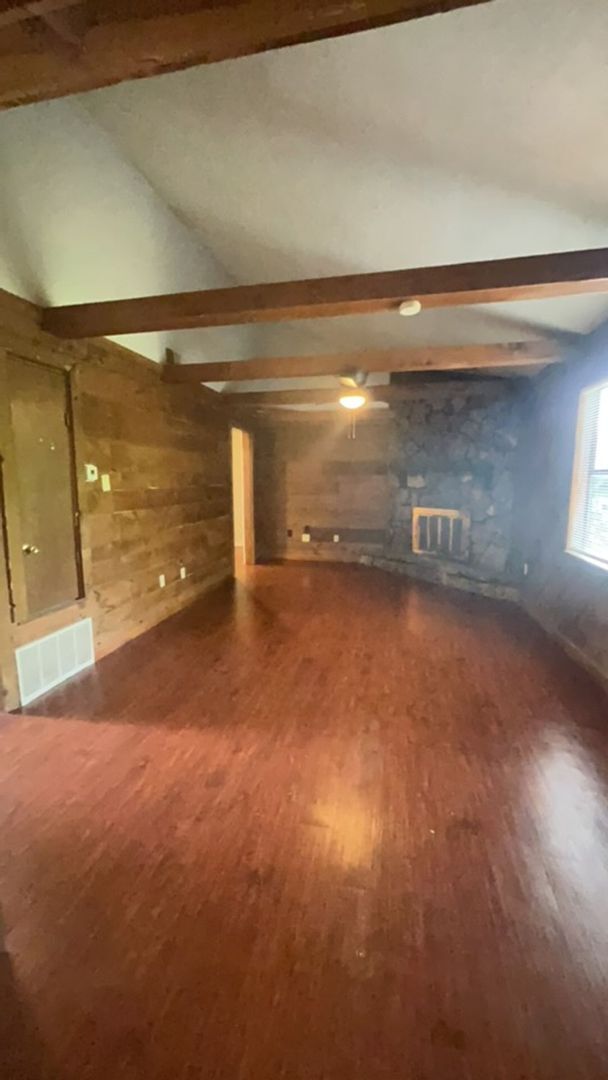 Photo - 4 Success is now offering this spacious 3 ... House