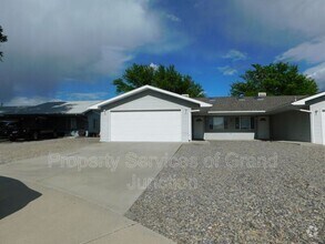 Building Photo - 456 Stepping Stone Ct