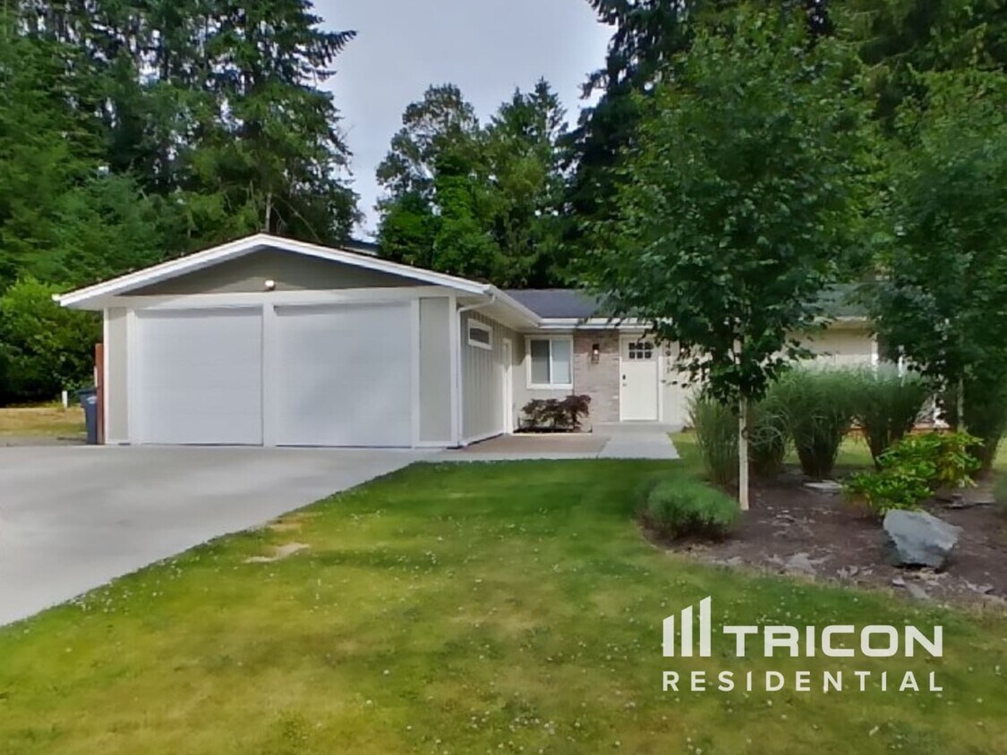 Foto principal - 4911 64th Ave W