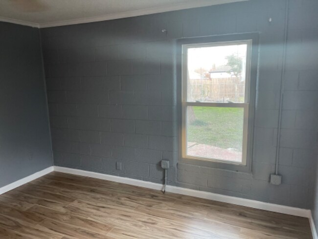 Foto del edificio - 3217 James Ave