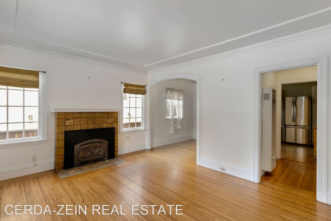 Building Photo - 2 br, 1 bath House - 1618 Saint Charles St.