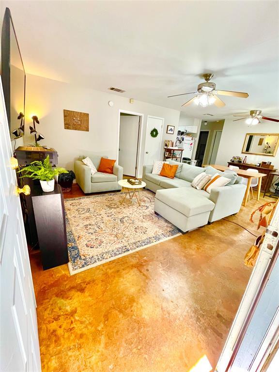 Building Photo - 7103 Woodhue Ct