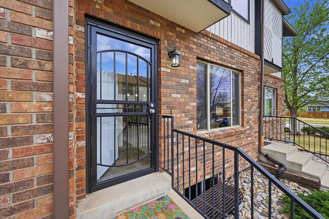 Foto del edificio - 9850 W Stanford Ave