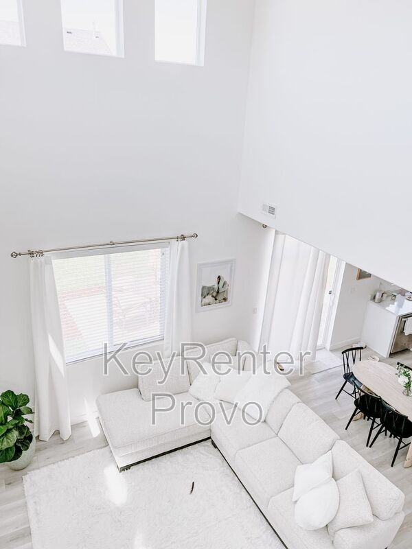 Building Photo - 804 S 290 W