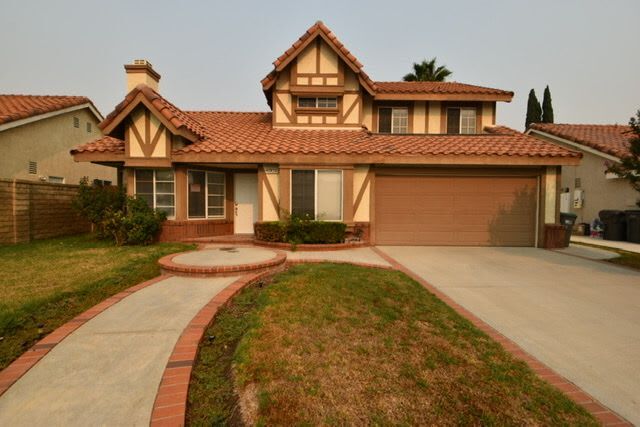 Primary Photo - 20309 Ermine St