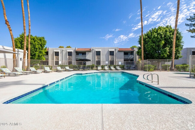 Foto del edificio - 6505 E Osborn Rd