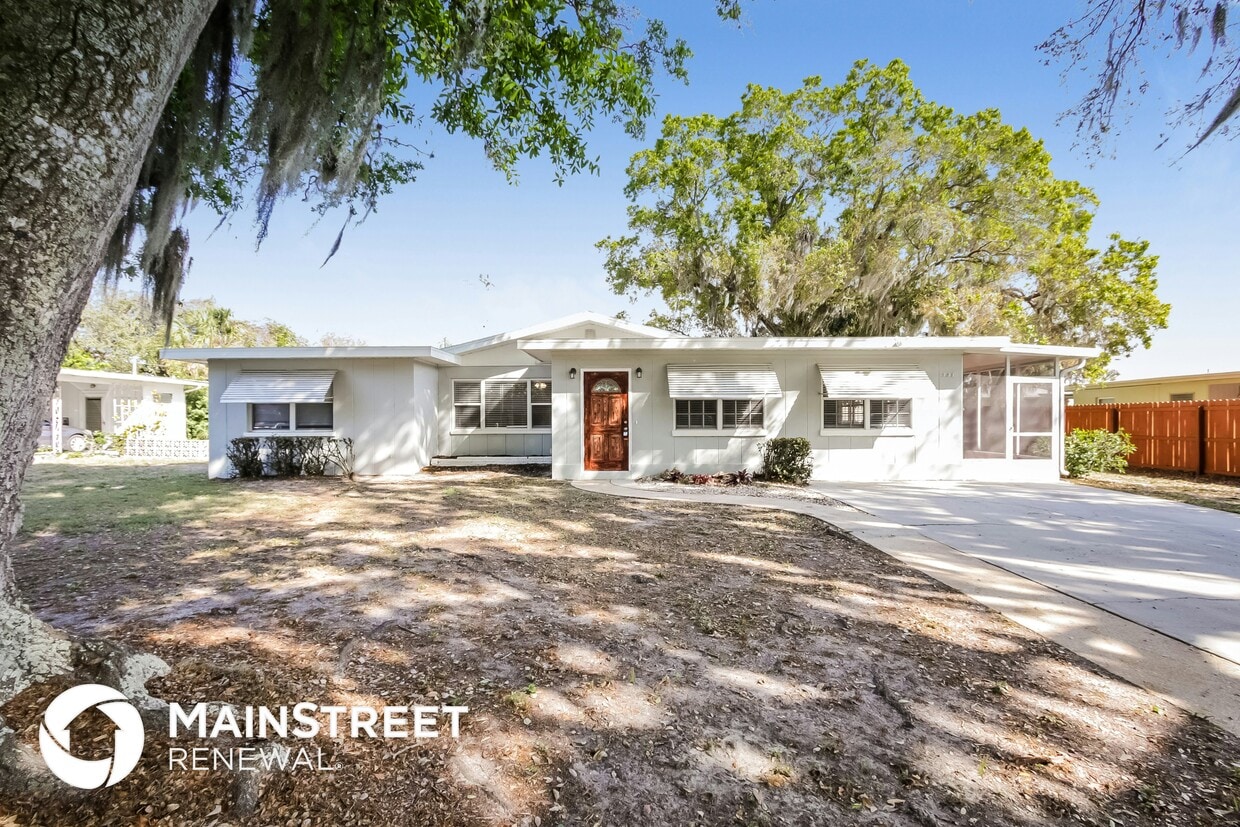 Primary Photo - 731 Cypress Ave