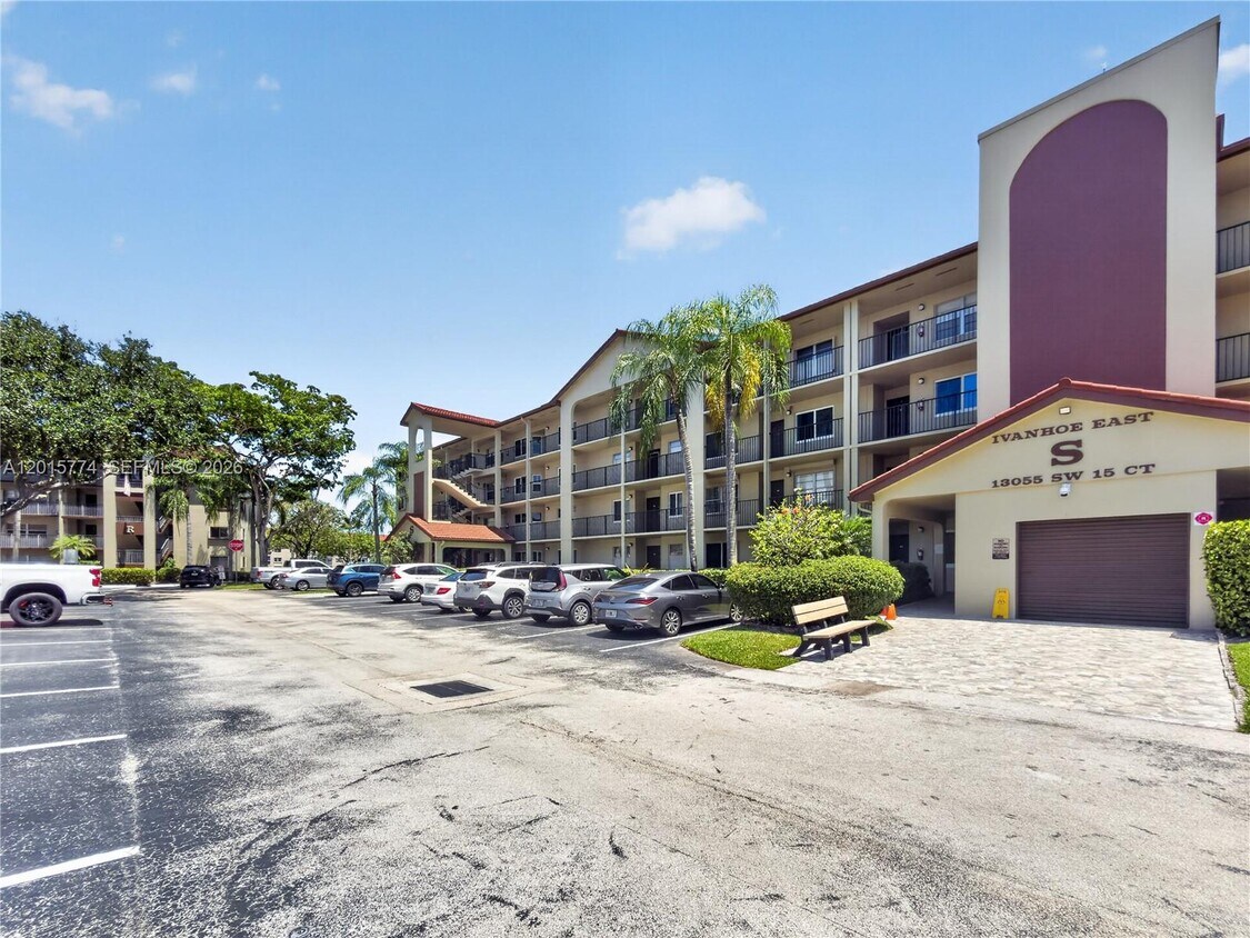 Foto del edificio - 13055 SW 15th Ct