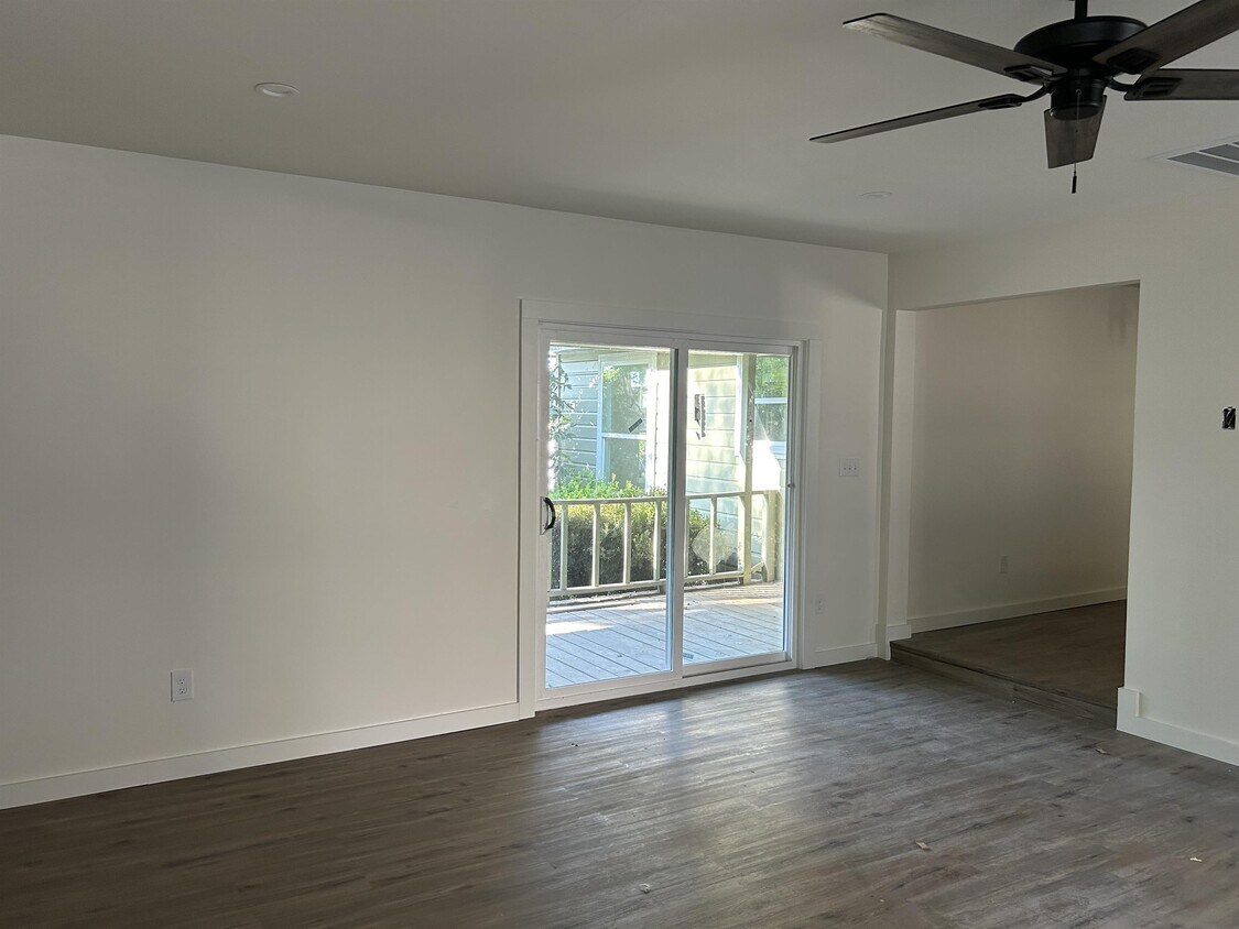 Foto principal - 2100 NW 4th Ave