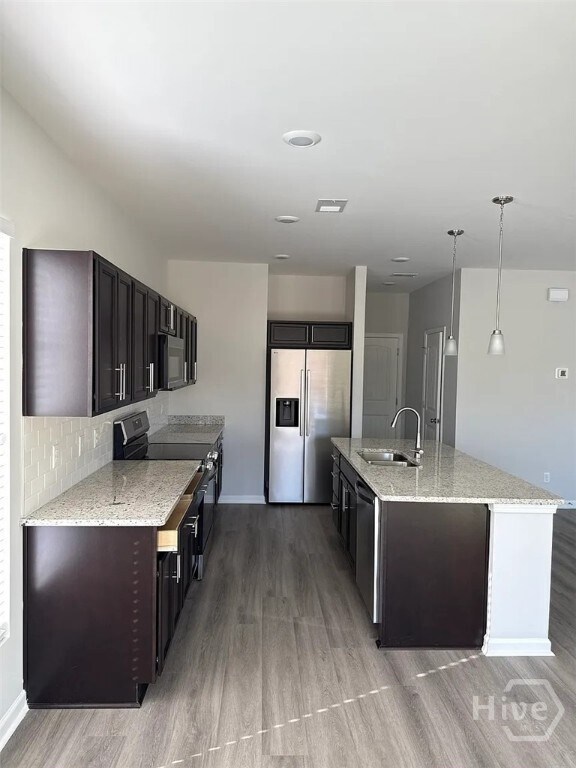 Building Photo - 201 Chime Creek Dr