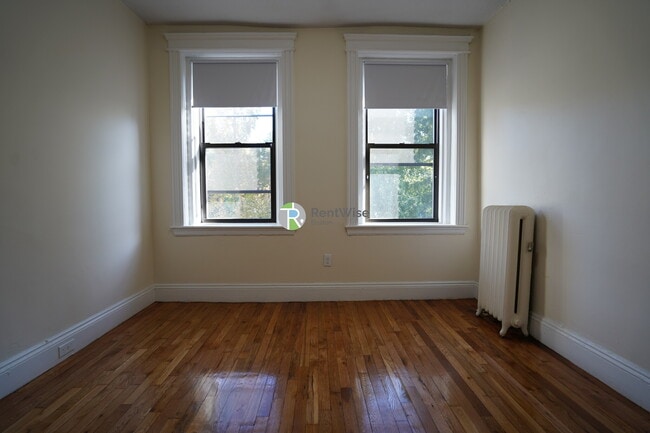 Foto del edificio - 1156 Commonwealth Ave