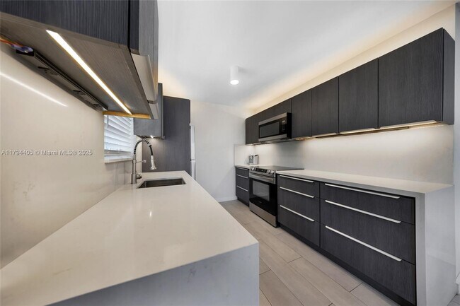 Foto del edificio - 709 NE 22nd Dr