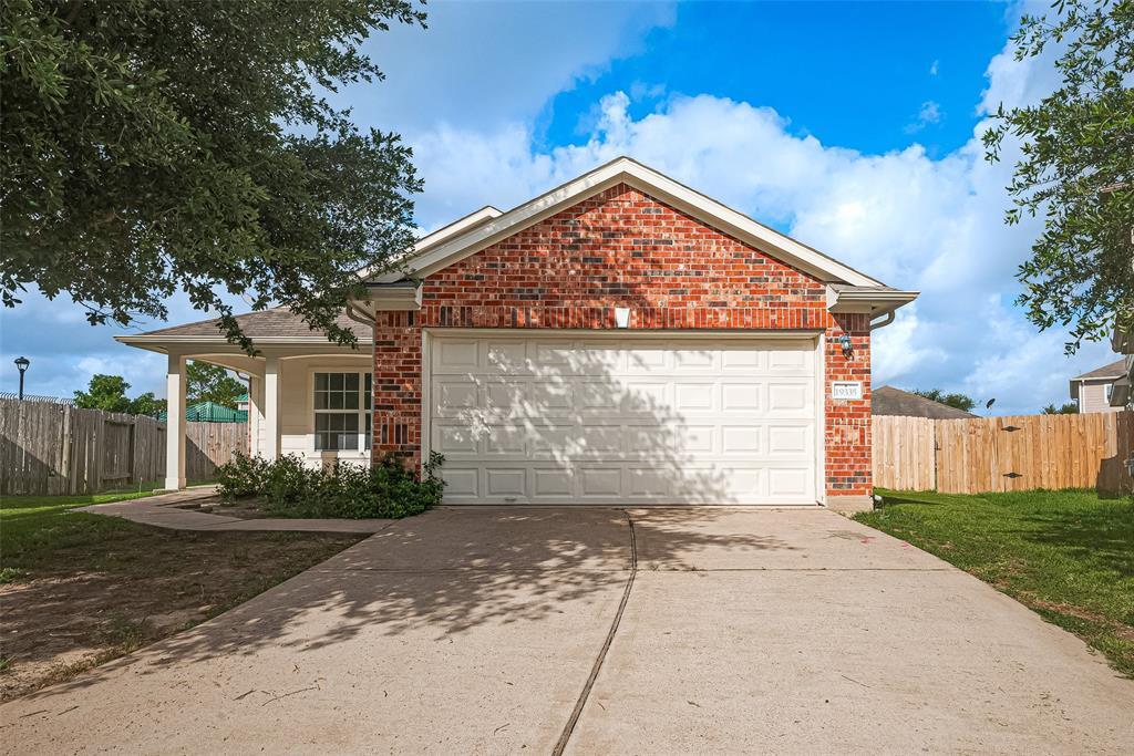 Primary Photo - 19335 Golden Cactus Ln