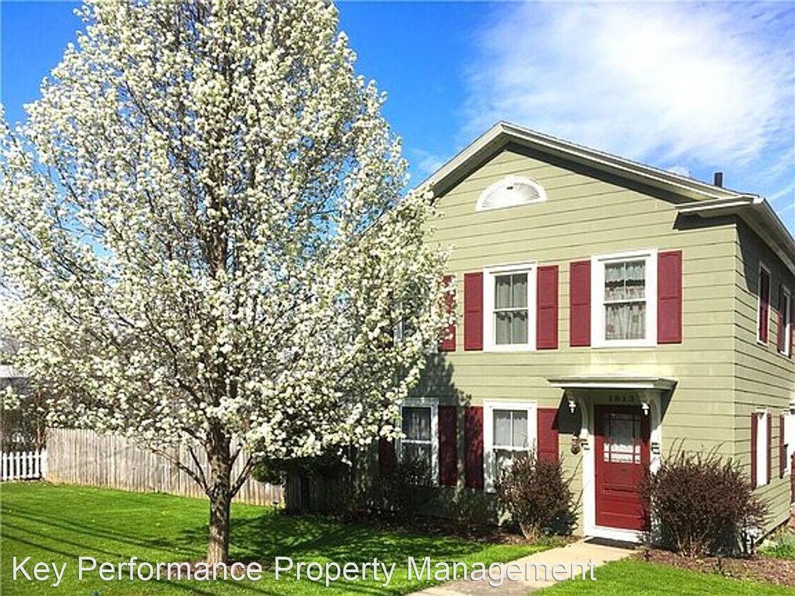 Primary Photo - 4 br, 1.5 bath House - 1813 Rochester Street