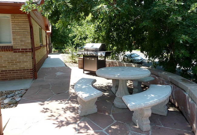 Community Patio - Twenty-Fourth Apartments