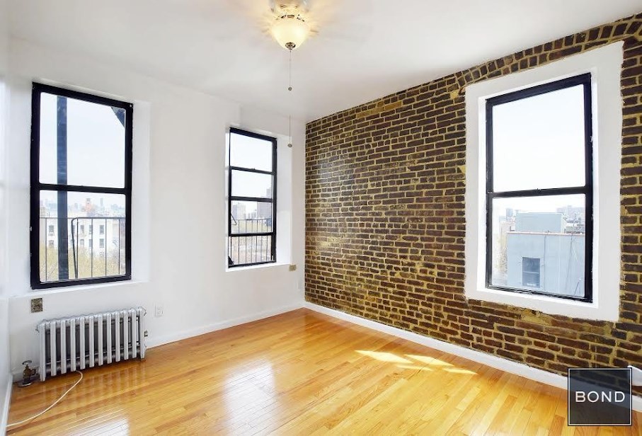 Primary Photo - 42 Rivington St