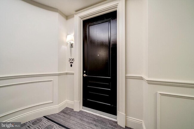 Foto del edificio - 6900 Fleetwood Rd