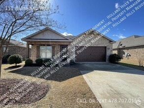 Building Photo - 111 Barnyard Wy