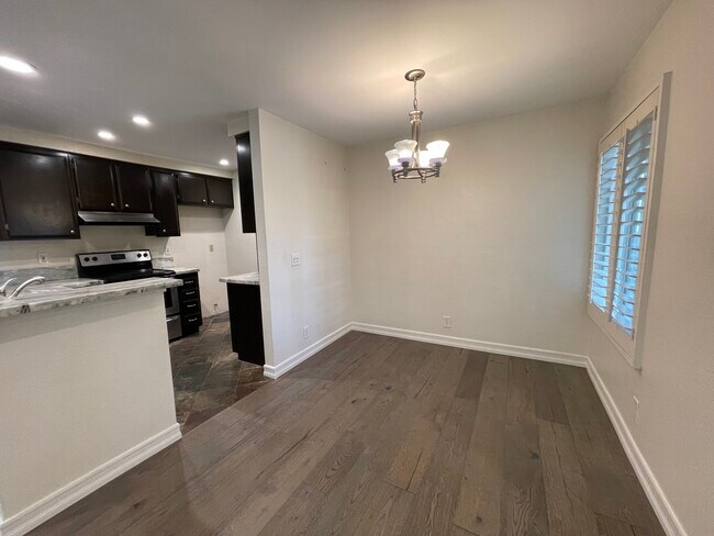 Foto del edificio - 8722 Beckenham Ln