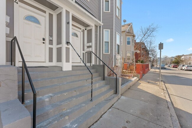 Foto del edificio - 6 W Cottage St