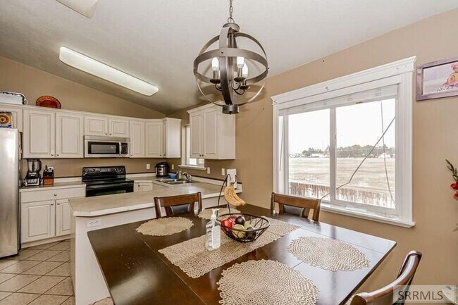 Building Photo - 3629 Pearce Dr