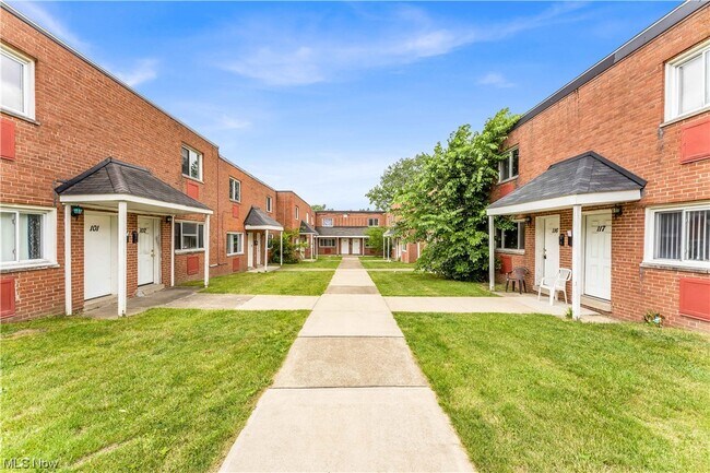 Foto del edificio - 4812 Lee Rd