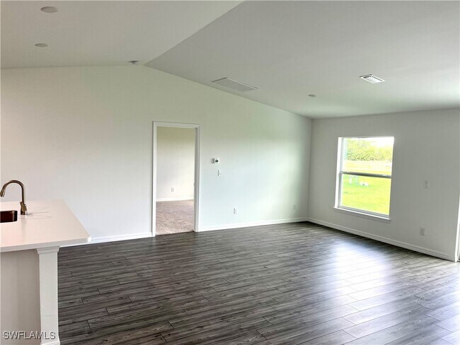 Foto del edificio - 4303 NE 12th Ct