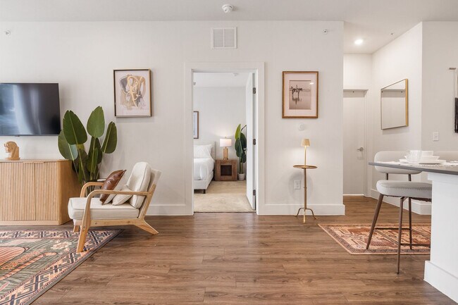 Foto del edificio - 7522 1/2 West Slaughter Lane-SI FL1-ID1537446P