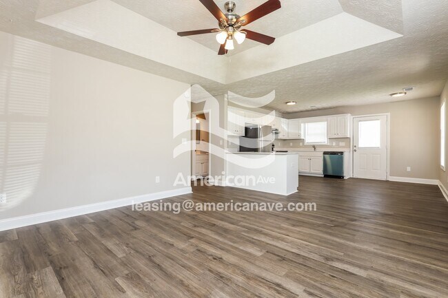 Foto del edificio - 812 Pine Hill Ct