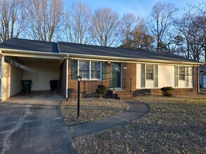 Building Photo - 1307 Grantham Dr