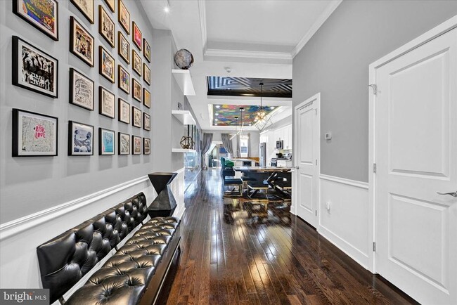 Building Photo - 2323 Callow Ave