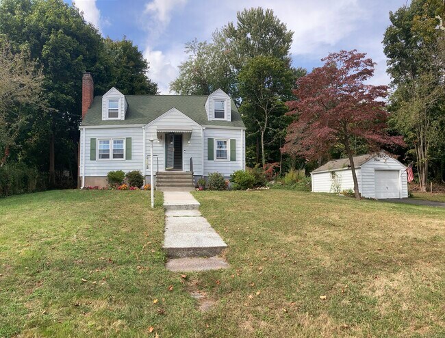 Building Photo - 312 Battis Rd