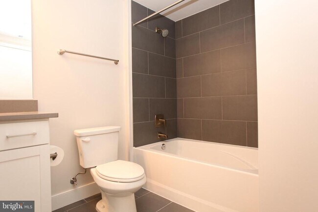 Foto del edificio - 50 Florida Ave NW